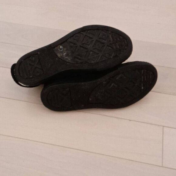 Converse Boys 3S121 Chuck Taylor All Star Hi Core Sneakers Black Size 2 - Picture 2 of 4